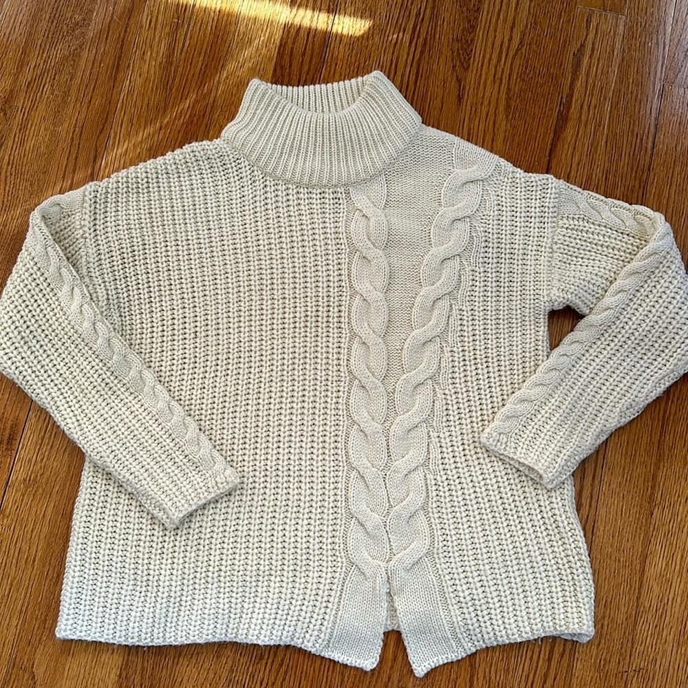 Comfy beige sweater